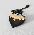 Pendentif en Bois en Forme de Coeur, Marqueterie de Paille Noir et Naturel, Silhouette de Buildings ou Art Abstrait, Découpe Laser de bois