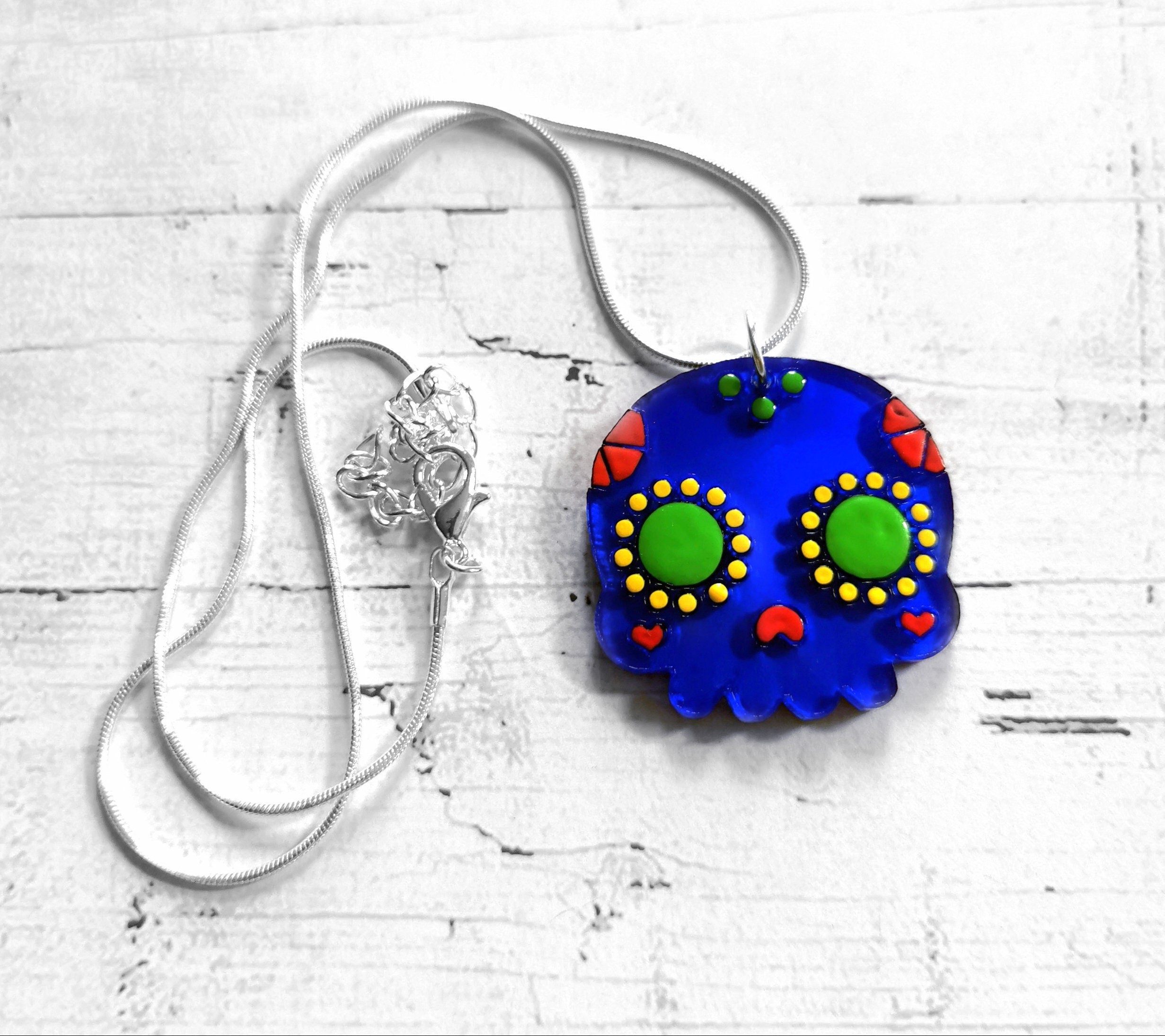 Pendentif Sugar Skull plexi miroir bleu ou plexi noir, émail, dia de los muertos, mexico