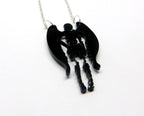 Pendentif ange de la mort, découpe laser de plexi noir, santa muerte, ange déchu