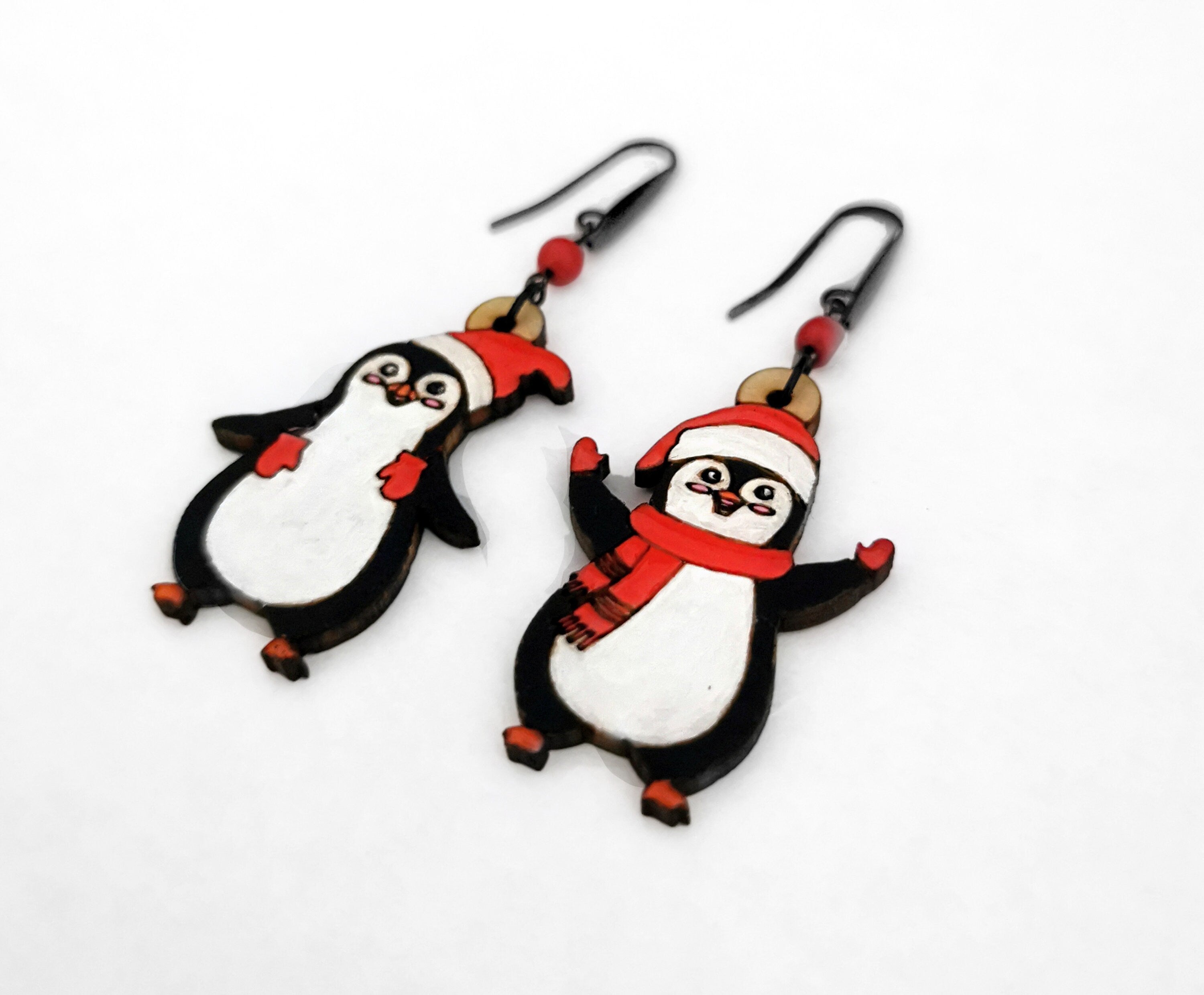 Boucles d'Oreilles Pingouins, bois de Tilleul, découpe et gravure laser du bijou de noel