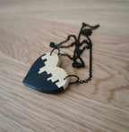 Pendentif en Bois en Forme de Coeur, Marqueterie de Paille Noir et Naturel, Silhouette de Buildings ou Art Abstrait, Découpe Laser de bois