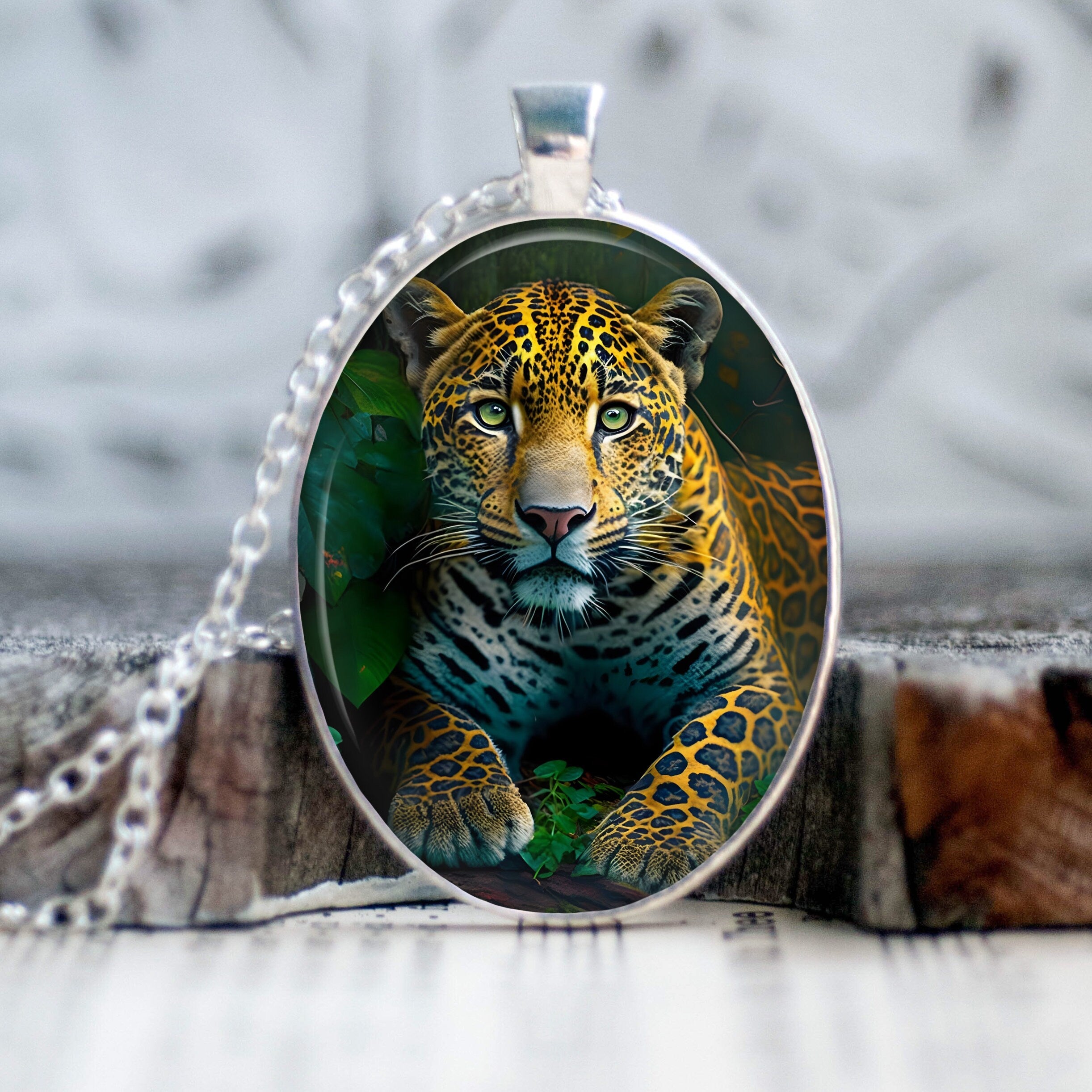 Boucles d'Oreilles ou Pendentif Jaguar dans la jungle