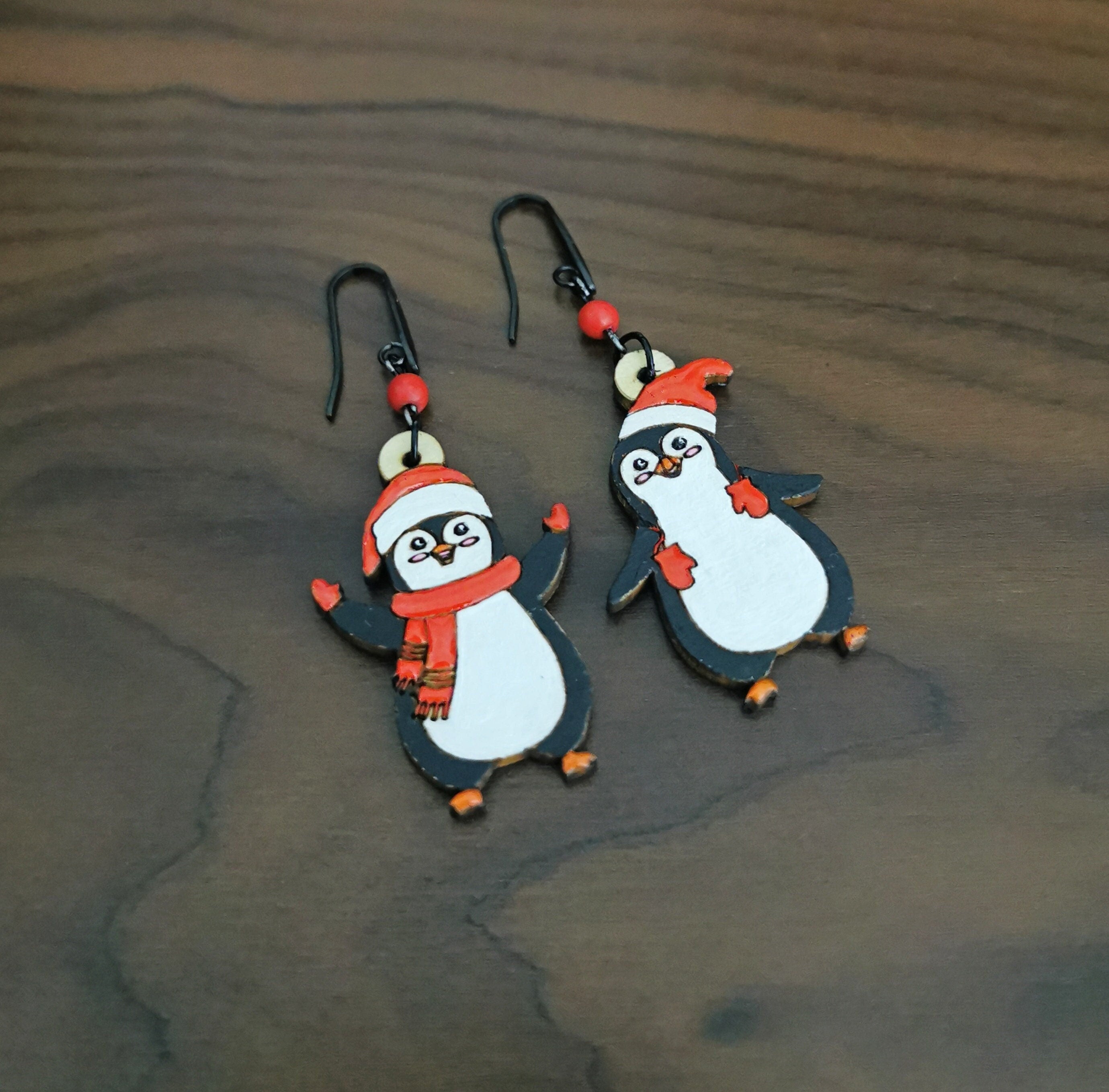 Boucles d'Oreilles Pingouins, bois de Tilleul, découpe et gravure laser du bijou de noel