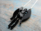 Pendentif ange de la mort, découpe laser de plexi noir, santa muerte, ange déchu