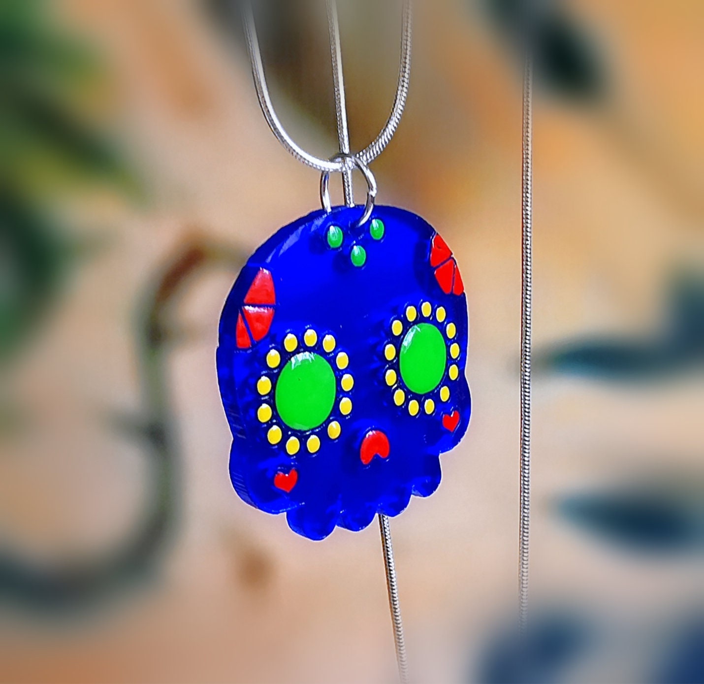 Pendentif Sugar Skull plexi miroir bleu ou plexi noir, émail, dia de los muertos, mexico