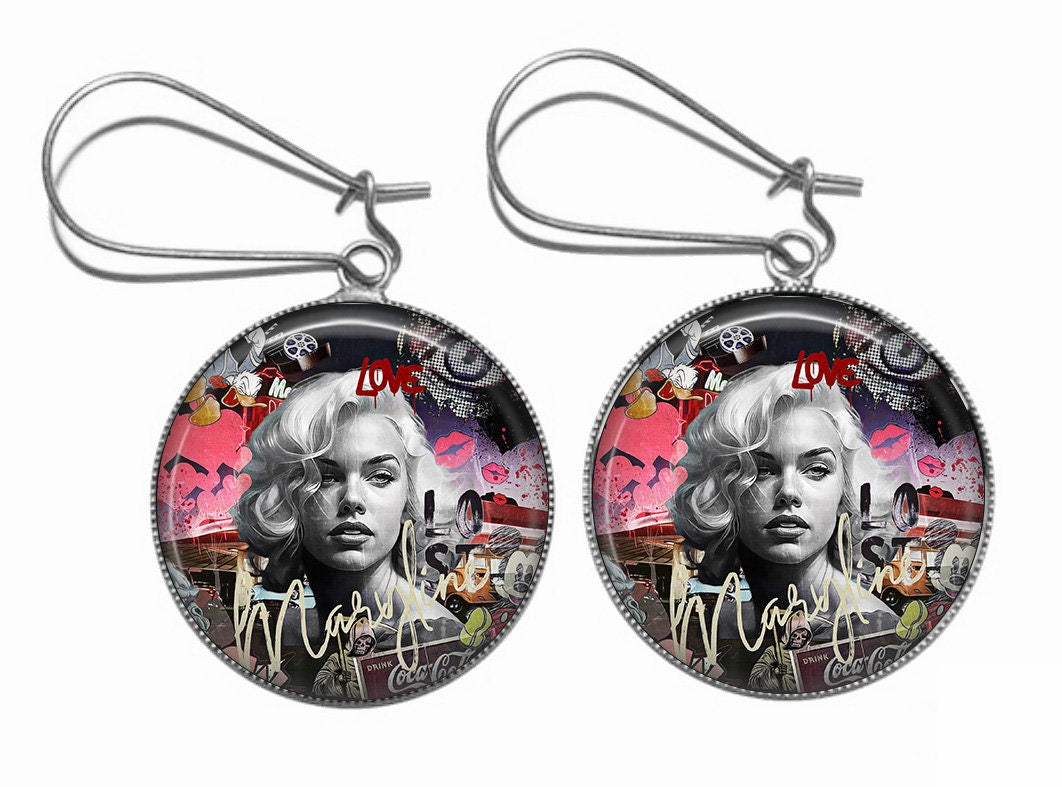 Icône Urbaine en Rose: Boucles d'Oreilles Marilyn Graffiti