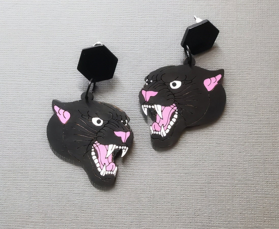 Boucles d'oreilles Panthère Noire, découpe laser sur bois, style tatouage