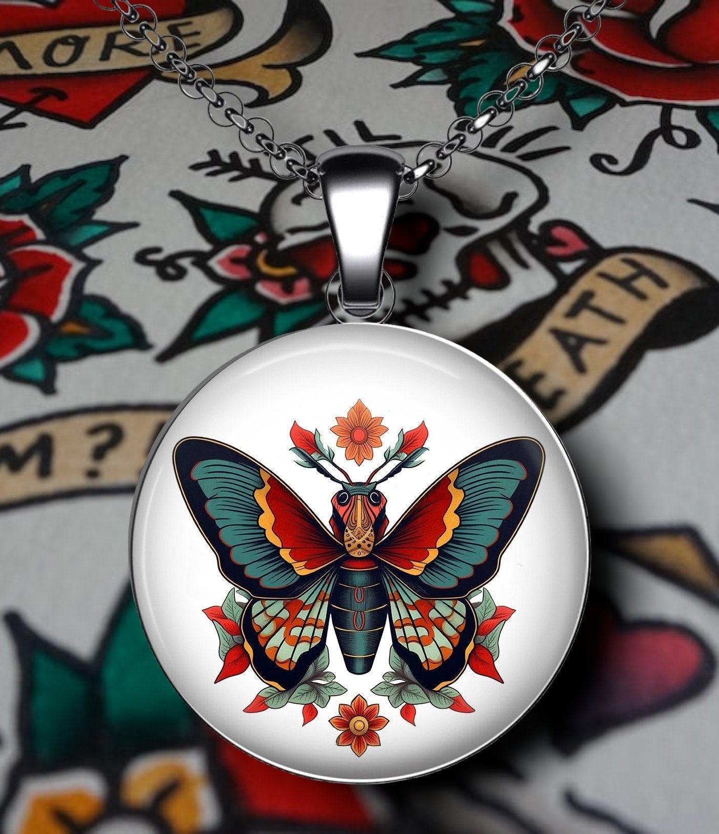Pendentif Papillon style Old School Tattoo, création par IA
