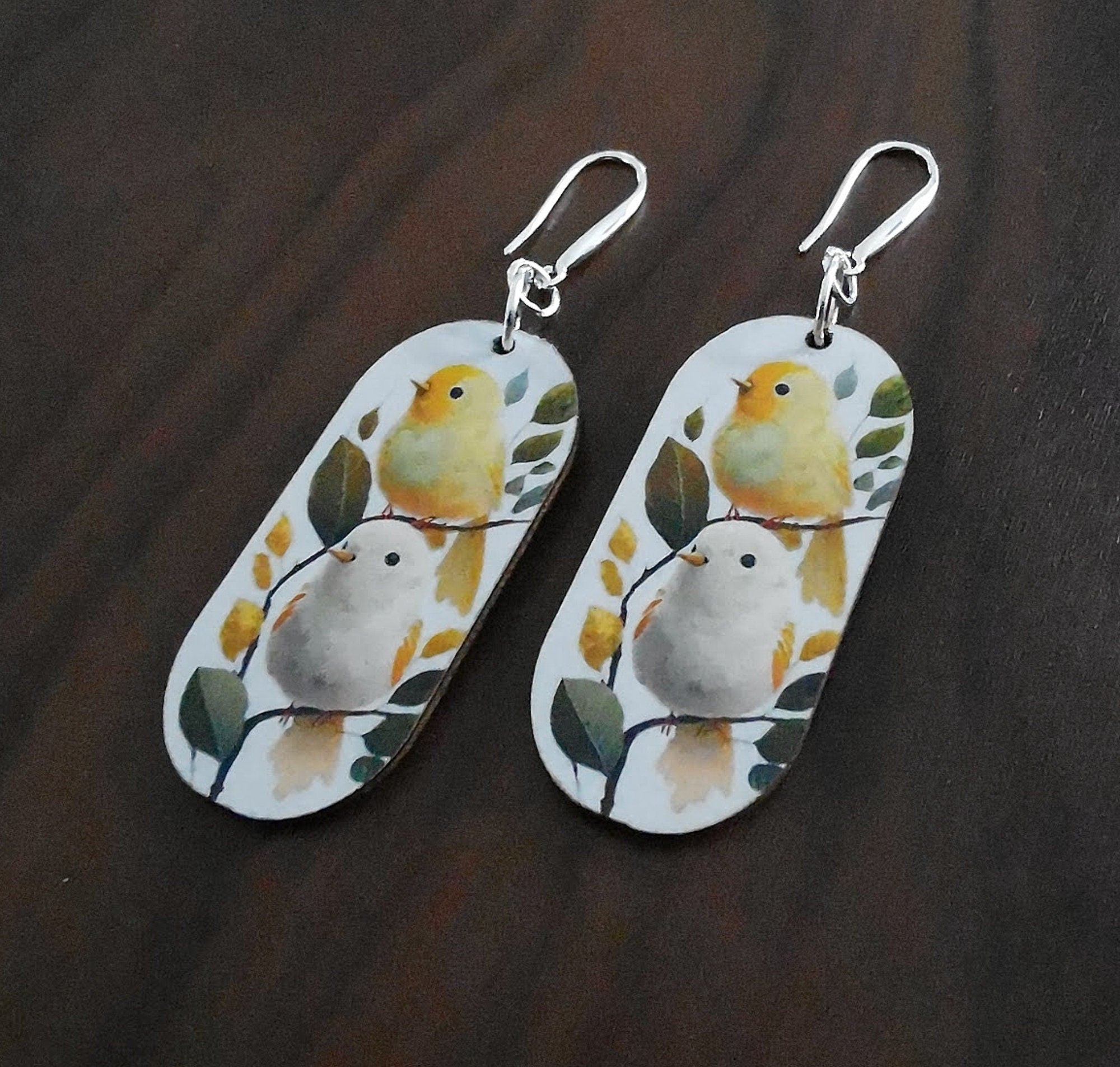Boucles d'oreilles Petits Oiseaux sur une branche, illustration et découpe laser