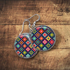 Boucles d'Oreilles Cabochon Multicolores - Éclat Festif