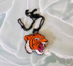 Pendentif Tigre façon old school tattoo, découpe laser de bois