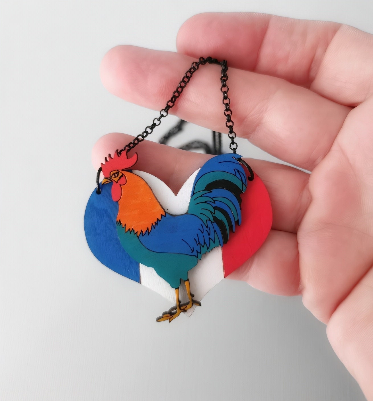 Pendentif Coq Gaulois sur Coeur tricolore, découpe de bois