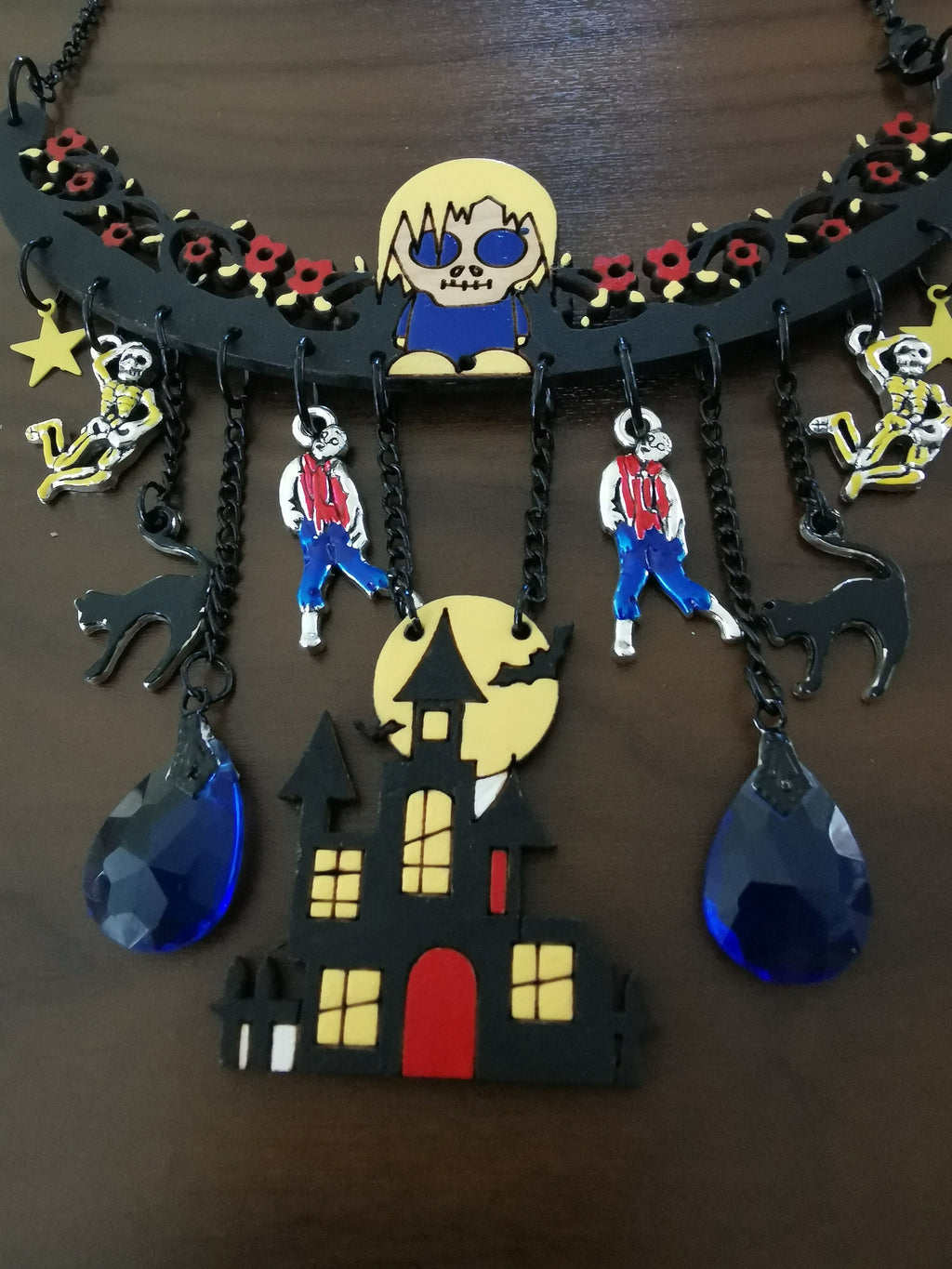 Collier Zombies, Famille Addams, Manoir Hanté, style Gothique
