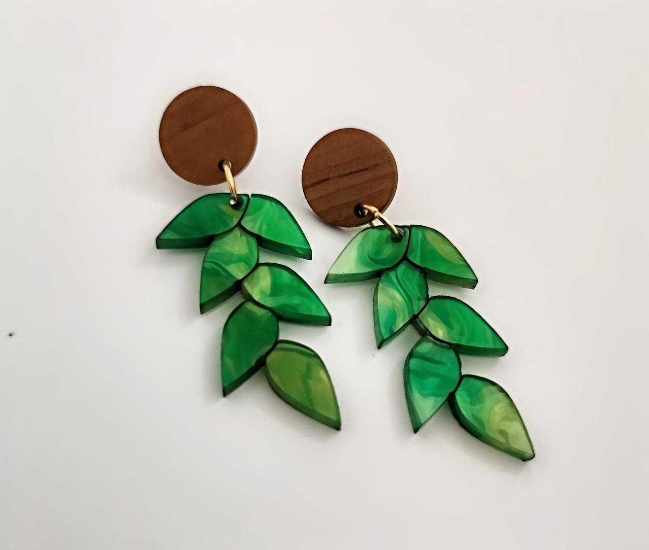 Boucles d'oreilles feuilles, botanique, découpe au laser, nature et bohème