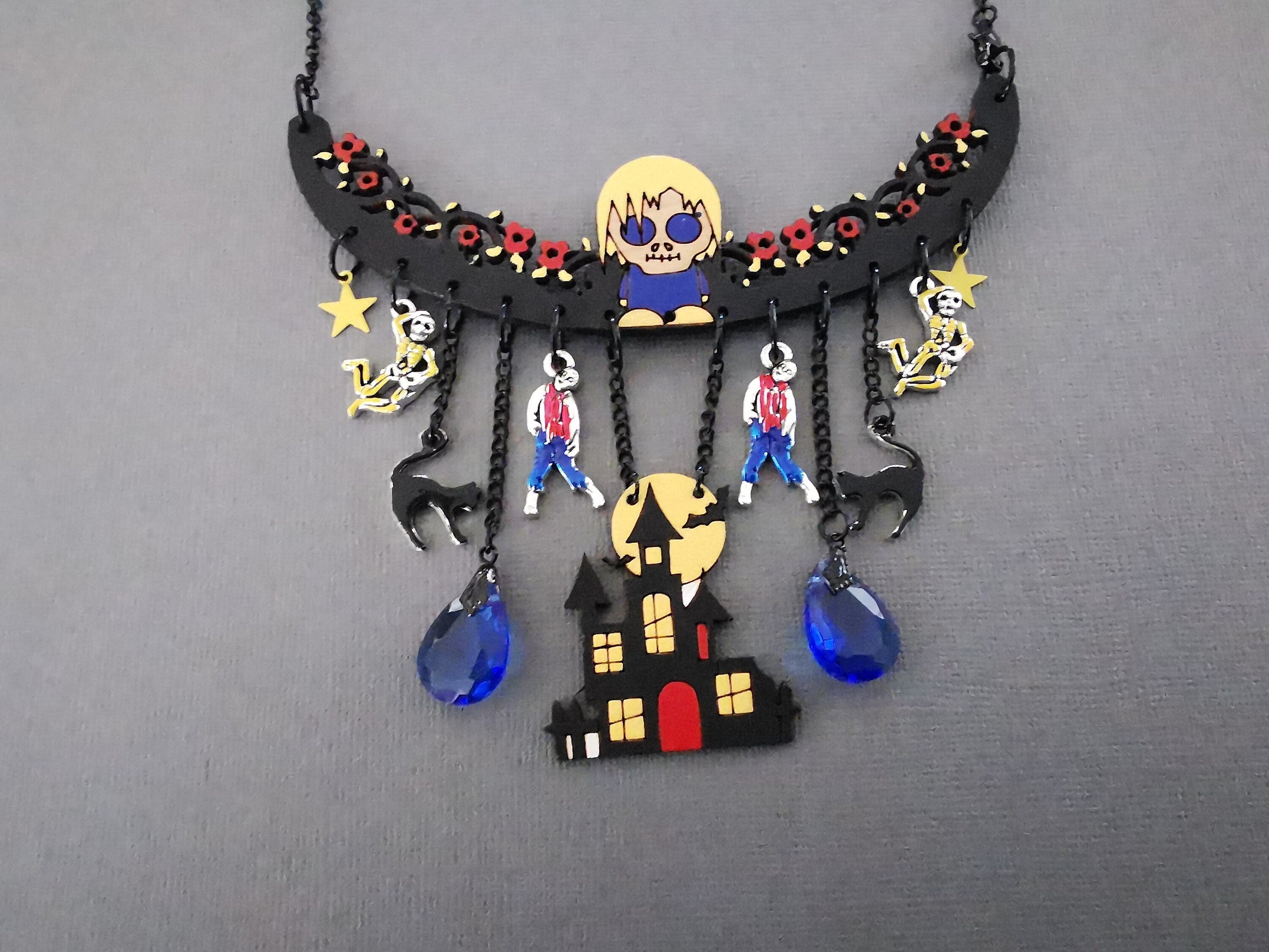 Collier Zombies, Famille Addams, Manoir Hanté, style Gothique
