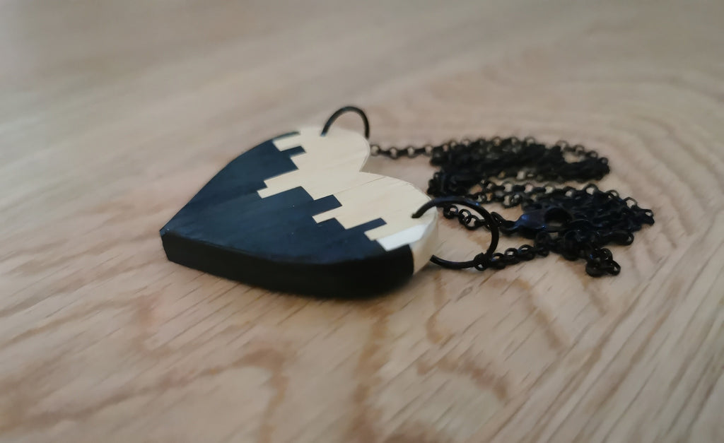 Pendentif en Bois en Forme de Coeur, Marqueterie de Paille Noir et Naturel, Silhouette de Buildings ou Art Abstrait, Découpe Laser de bois