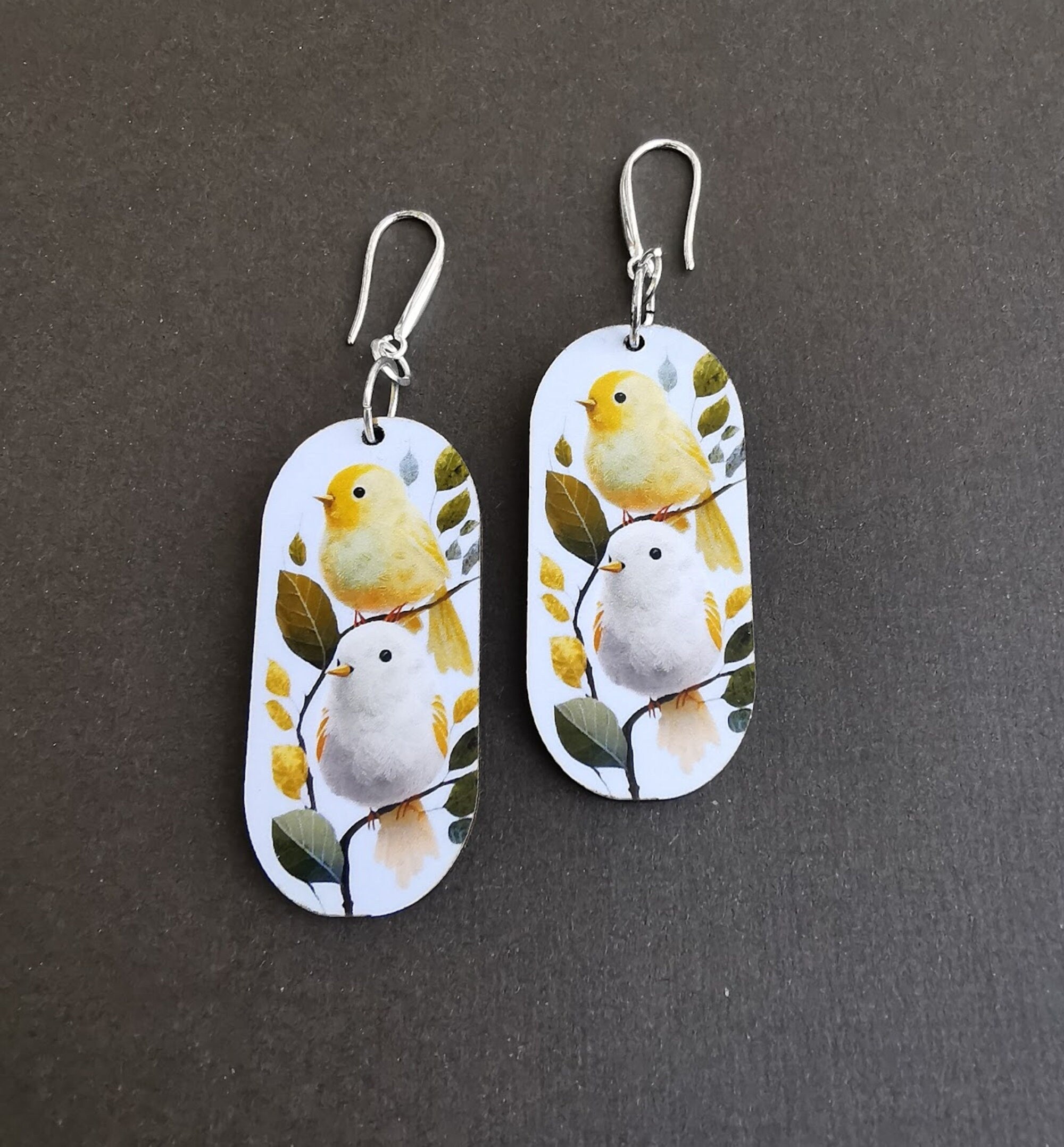 Boucles d'oreilles Petits Oiseaux sur une branche, illustration et découpe laser