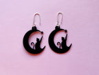 Boucles d’Oreilles Chat & Lune – Silhouette Féline Découpée au Laser