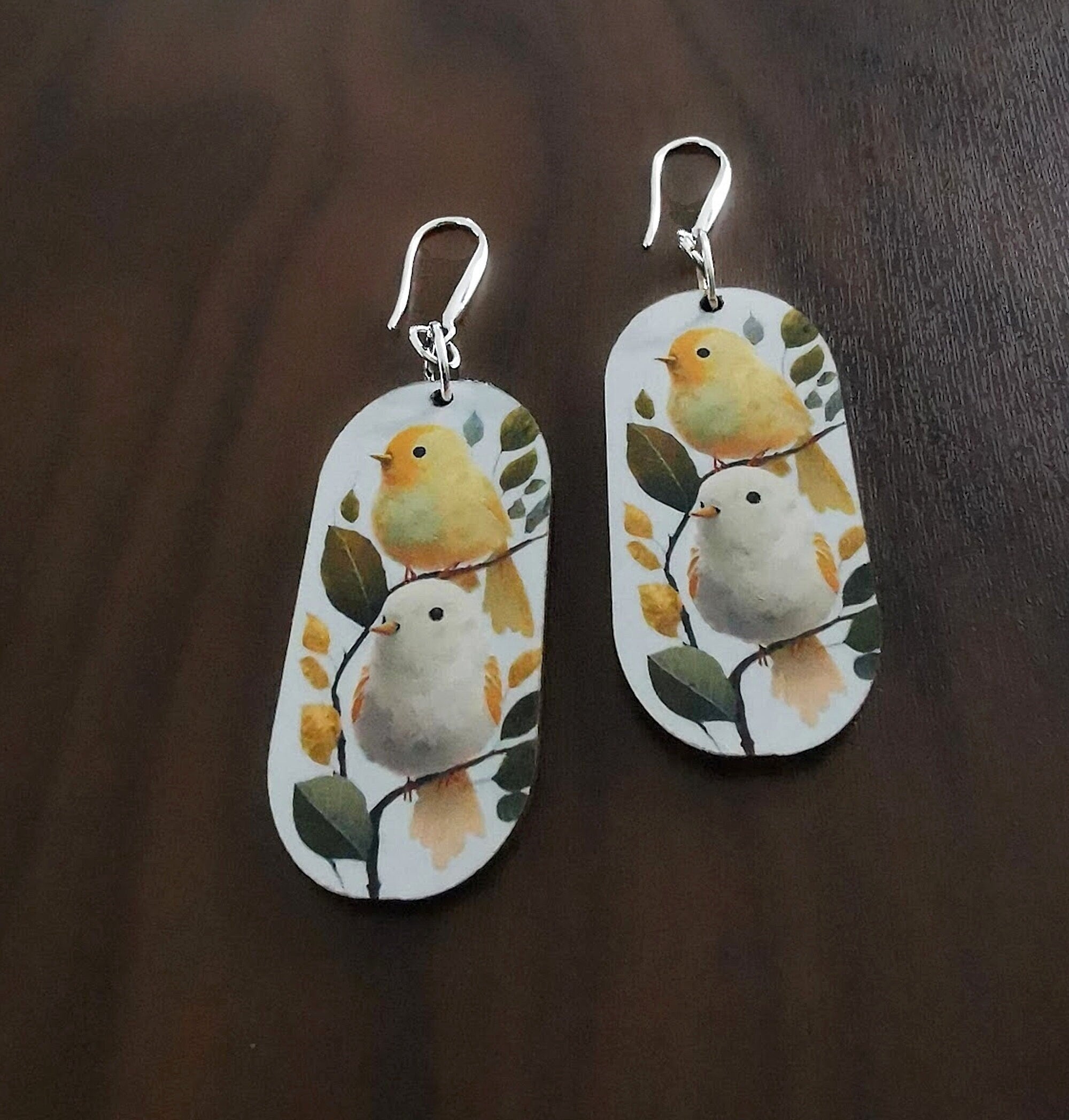 Boucles d'oreilles Petits Oiseaux sur une branche, illustration et découpe laser